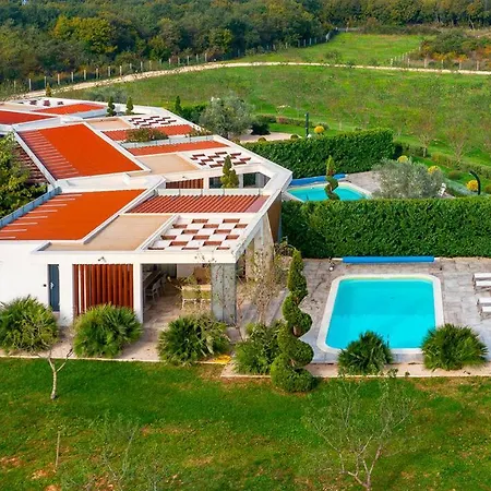 Villa Royal Four Nin