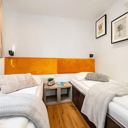 Royal Four Villa Nin