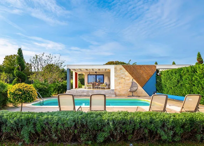 Royal Four Вилла *