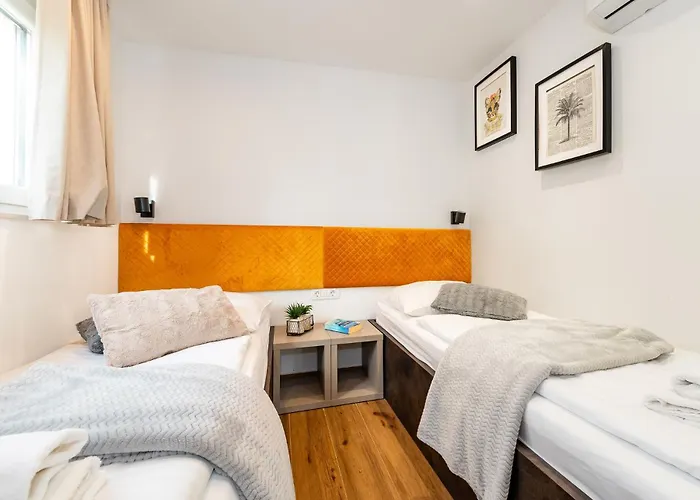 Royal Four 빌라 닌